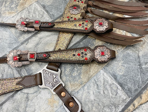 บังเหียนม้าหนังวัวอาร์เจนตินา พร้อมสายบังเหียน สายรัดอก และอุปกรณ์เสริมสำหรับม้าที่จำเป็น - Product Image 3