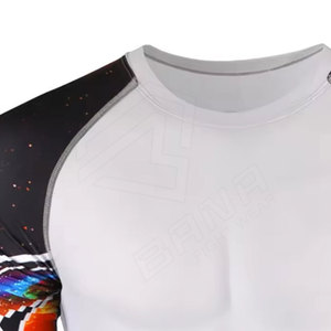 Longue chemise de compression en nylon personnalisée pour hommes Séchage rapide Confortable Rush Guard Gym MMA Utilisation Impression par sublimation Motif uni - Product Image 4