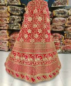 Designer lourd Lehenga Choli prix de gros le plus bas Surat Alphanumero - Product Image 4