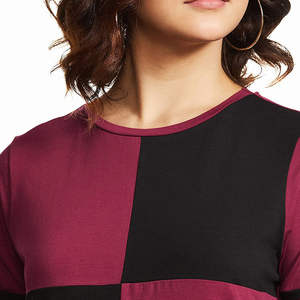 Camiseta Holgada para Mujer, Estilo Urbano, Logotipo Personalizable, Calidad Premium, Servicios OEM Disponibles, Poliéster/Algodón - Product Image 4