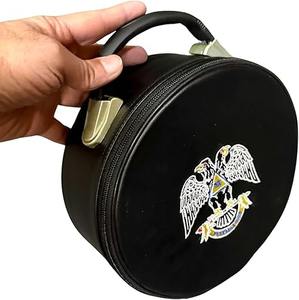 Étui pour casquette maçonnique de 32e degré, noir, sangle solide pour le transport à la main, livré avec 2 fermetures éclair. - Product Image 2