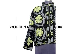 Chaqueta de Algodón Acolchada Transpirable y Ecológica con Bordado Suzani Indio, Diseño Floral, Detalles de Agujeros, Desmontable, Más Vendida - Product Image 2