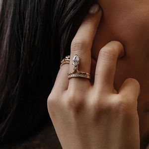 แหวนเพชรทรงหยดน้ำรูปไข่ขนาด 1.06 กะรัต สไตล์อาร์ตเดโค สำหรับผู้หญิง ดีไซน์หรูหรา เรียบง่าย เหมาะสำหรับเป็นแหวนหมั้นหรือแหวนแทนใจ พร้อมใบรับรอง GRA - Product Image 4