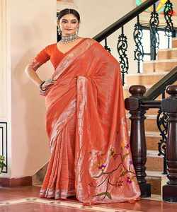 Exclusivo Sari de seda Banarasi para mujer con trabajo bordado tradicional y hermosa Blusa confeccionada para celebraciones de boda - Product Image 1