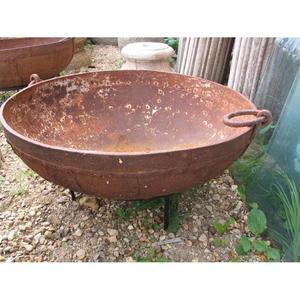 Customized <b>Cast</b> <b>Iron</b> Kadai Garden Fire Pit Rustic Firestanding Garden Accessories Farmhouse Fire Pit Handcrafts Outdoor Items - Product Image 1