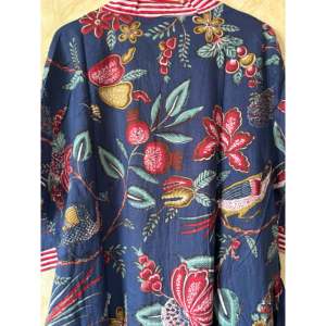 Robe élégante pour femme, faite à la main, à rayures florales, grande taille, lavable, pour fête/jour élégant/commémoration des fêtes, robe grande taille XL - Product Image 5