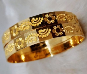 Bracelet en spirale plaqué or 21 carats classique Design tendance Bracelet en laiton étanche pour femmes pour cadeau - Product Image 2