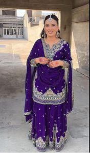 Costumes Palazzo de créateur pour femmes, vêtements ethniques élégants et à la mode pour les mariages, les fêtes et les fêtes - Product Image 3