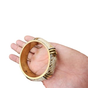 สร้อยข้อมือแฟชั่นกระดูกแนววินเทจของผู้หญิงทำโลโก้ทำมือกำไลข้อมือเครื่องประดับขัดเงาคุณภาพดีที่สุด - Product Image 2