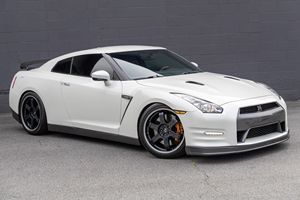 Nissan GT-R Black Edition 2014 d'occasion en excellent état, sans réserve, 545 ch, V6 biturbo, transmission intégrale, mise à niveau de transmission S-hepTrans Stage 1 - Product Image 2