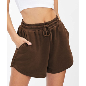 Pantalones cortos de felpa francesa pesados de lana de algodón para mujer, cómodos pantalones cortos de gimnasio informales de talla grande con decoración de logotipo de estilo deportivo - Product Image 5