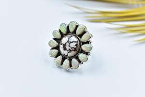 Anillo hecho a mano de caballo salvaje y ópalo Aurora en plata de ley regalo de joyería ajustable para mujeres y niñas - Product Image 4