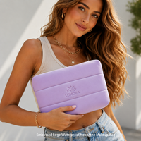 Pochette de maquillage lavande, trousse de toilette avec logo en relief, légère, pour les voyages, pochette de beauté pour femmes en déplacement, essentiel quotidien