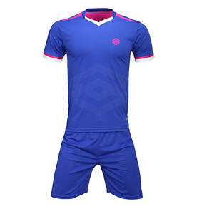 Uniforme de fútbol cómodo y transpirable para hombre Uniforme de fútbol al por mayor Uniforme de fútbol sostenible - Product Image 1