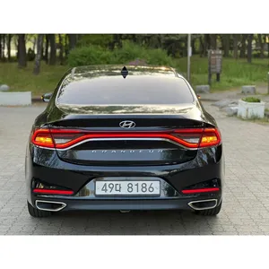 Hyundai Grandeur Berline IG Essence 2.4 Premium Automatique Boîte Manuelle Sièges en Cuir Intérieur Sombre Essence 2019 d'occasion - Product Image 6