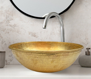 อ่างล้างหน้าทรงกลมแบบแขวนผนัง ทำจากทองเหลืองขัดเงาแบบตอกลาย งานแฮนด์เมด - Product Image 4