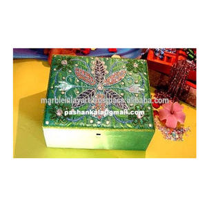 Caja de Joyería Cuadrada Bordada a Mano con Hilo Zari para Almacenamiento de Joyas, Decoración del Hogar, Regalos Empresariales - Product Image 1