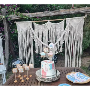 Décor de mariage en macramé fait main, écrans et séparateurs de pièce de style bohème - Product Image 2