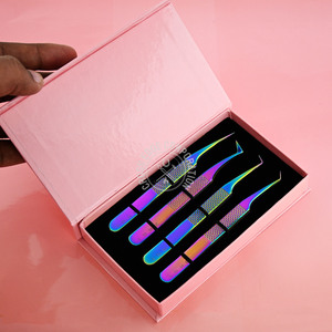 แหนบต่อขนตาสีรุ้งแบบขายส่ง ปลายไฟเบอร์หลากสี สำหรับต่อขนตาแบบวอลลุ่มและแยกเส้น ด้ามจับเพชร ทำจากสแตนเลส - Product Image 3