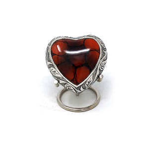 Mini urnas de metal en forma de corazón para cenizas humanas Urnas de cremación Urnas en forma de corazón hechas a mano para cenizas de mascotas a la venta - Product Image 5