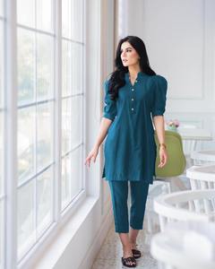 Qualité d'exportation indienne Style moderne de qualité supérieure Beaux vêtements ethniques Pantalon Kurta en coton flammé avec une couleur unie au taux de vente total - Product Image 4