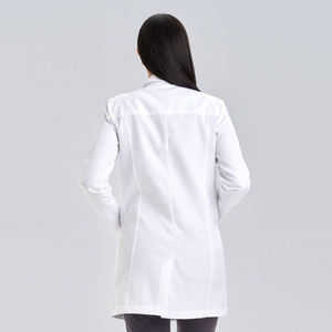 เสื้อกาวน์สีขาวคุณภาพสูง ระบายอากาศได้ดี ดีไซน์ใหม่ สำหรับแพทย์ พยาบาล ชายหญิง ใช้ในโรงพยาบาล  รับผลิตเสื้อผ้าแพทย์ OEM - Product Image 2