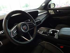 Nouveau/Occasion 2025 Buick Enclave Avenir AWD SUV 1-25000 Miles Moteur à essence atmosphérique Transmission automatique 7 places à l'arrière - Product Image 6