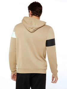 Sudadera con Capucha de Diseño Moderno, Corte Regular, Bolsillo Tipo Canguro, Felpa Ecológica, Color Blanco - Product Image 4