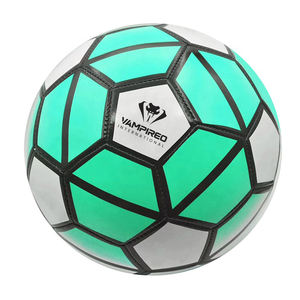Ballon de football de taille officielle de haute qualité, personnalisé, léger, en cuir PU, cousu à la machine, écologique, durable, pour l'extérieur, en promotion - Product Image 4