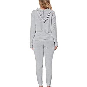 Survêtement pour femmes en vrac sweat-shirt graphique en gros et pantalon de jogging tenue décontractée idéale pour le streetwear féminin moderne et élégant - Product Image 2