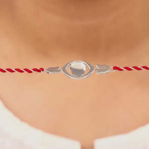 Elegantes colgantes y dijes finos de plumas de pavo real de plata Rakhi - Product Image 2