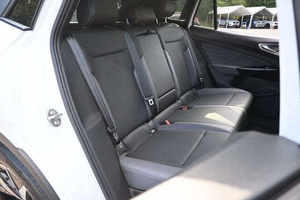 SUV électrique longue portée d'occasion 2024, cabine spacieuse et confortable, technologie de sécurité intelligente, capacité de charge rapide, soigneusement fourni du Japon - Product Image 2