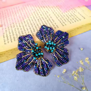 ต่างหูปักรูปนกทำด้วยมือหลากสีเครื่องประดับช่างฝีมือโบโฮพร้อมงานถักเกลียวที่สลับซับซ้อนน้ำหนักเบา - Product Image 4