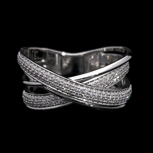 แหวนเพชรทรงคริสครอสประดับเพชรธรรมชาติสีทอง14K งดงามหรูหราทันสมัยเป็นประกาย - Product Image 1