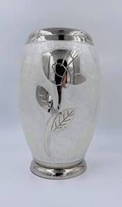 Urnas de Cremación de Latón Estilo Americano con Diseño Grabado, Formas Personalizables y Materiales Ecológicos, Incluye Bolsa de Terciopelo Gratis - Product Image 4