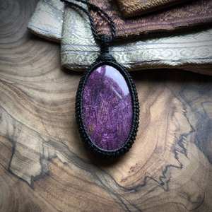 Collier Purpurite de haute qualité pendentif en cristal macramé cristal pierre précieuse guérison Anneroza Rock pendentif violet pierre précieuse coupe ovale - Product Image 3