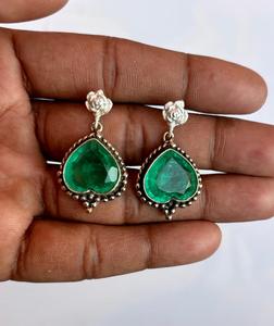 ต่างหูแฮนด์เมดสีเงินสเตอร์ลิงสี925ต่างหูผู้หญิงสวยต่างหูหินสีเขียว - Product Image 5