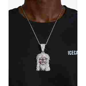 Pendentif et breloque en or 14 carats avec moissanite, motif Jésus, design complexe pour une élégance durable - Product Image 4
