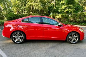 VOLVO S60 T6 AWD R-DESIGN 2012 d'occasion (conduite à gauche/droite) - Product Image 4