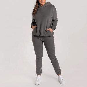 Vente en gros Survêtement réfléchissant à rayures personnalisé Survêtement de jogging à capuche pour hommes femmes avec logo sur le devant Nouveau design pour l'hiver - Product Image 2