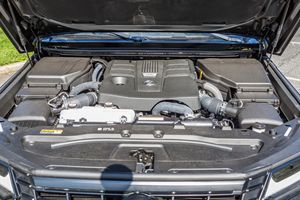 Lexus GX 550 Luxury+ ปี 2024 สภาพดี ใช้งานน้อย 950 ไมล์ เครื่องยนต์ V6 ทวินเทอร์โบ อุปกรณ์ครบครัน ไม่ได้ดัดแปลง - Product Image 6