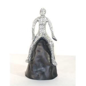 Contemporain en aluminium MONTAGNE ASSIS métal art abstrait sculpture moderne décoration intérieure élégant luxe bureaux intérieurs et tables - Product Image 2