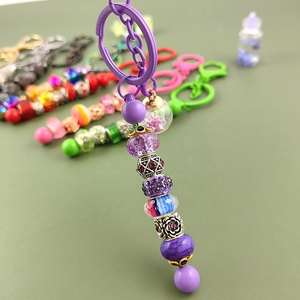 60 pièces de perles <span class=keywords><strong>fantaisie</strong></span> mixtes pour la <span class=keywords><strong>fabrication</strong></span> de <span class=keywords><strong>bijoux</strong></span>, accessoires de <span class=keywords><strong>fabrication</strong></span> de bracelets, perles en acrylique scintillantes pour stylos à perles - Product Image 4