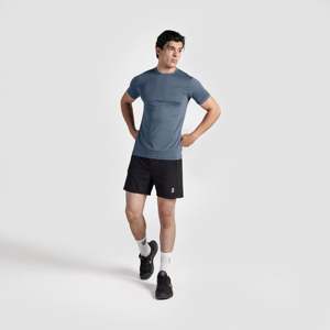 T-shirt tricoté gris foncé Cross Run, léger, style performance Dry-Fit pour l'exercice, teint uni avec impression sérigraphiée - Product Image 4