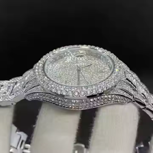 Reloj de diamantes VVS Moissanite de calidad superior para hombre elegante de lujo de acero inoxidable Material de cuarzo estilo de moda de negocios - Product Image 4