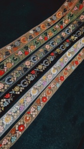 Tissu de dentelle brodé personnalisé de luxe 3D, options perlées ou pailletées pour mariage, robes de soirée et projets de bricolage textile - Product Image 5