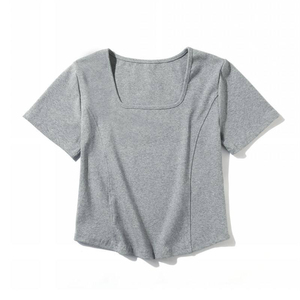 เสื้อครอปแขนสั้นผ้าฝ้ายสำหรับผู้หญิง ลายเสื้อยืดกีฬาน่ารัก พิมพ์ลายสามมิติแบบลายสก็อต พร้อมโลโก้แบบกำหนดเอง ซิปและช่องใส่หน้ากากพร้อมโลโก้แบบกำหนดเอง - Product Image 2