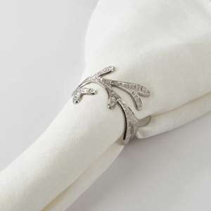 American Style Metal Napkin Ring Engagement Anniversary <b>Parties</b> <b>Tableware</b> <b>Decorative</b> Napkin Holder Serviette Tissue Ring Premium - Product Image 1