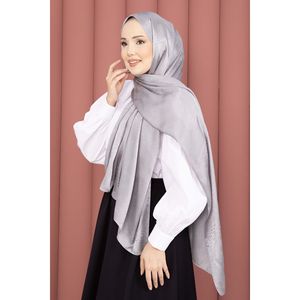 ผ้าคลุมไหล่ลายทางแบบแจ็คการ์ด สีเทา ผลิตจากโพลีเอสเตอร์ สำหรับชาวมุสลิม - Product Image 3