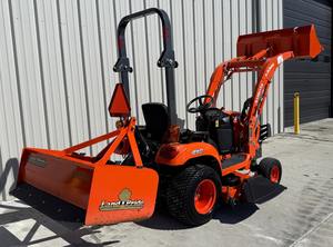 Tractor compacto Kubota BX1880 de la mejor calidad con cargador frontal a la venta - Product Image 5